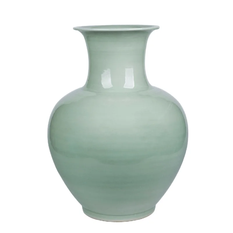 Hand-shaped pottery vase-Porcelain Mint Celadon Green Lion Mouth Jar Vase