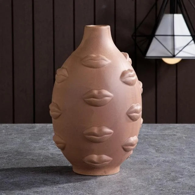 Terra Kiss Vase