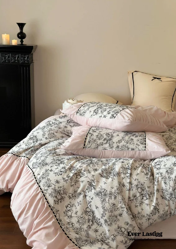 Soft percale comforter-French Black Lace Bedding Set / Pink