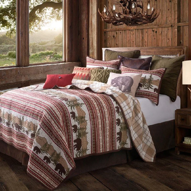 Warm fleece bed blanket-Bear Trail Reversible Quilt Set