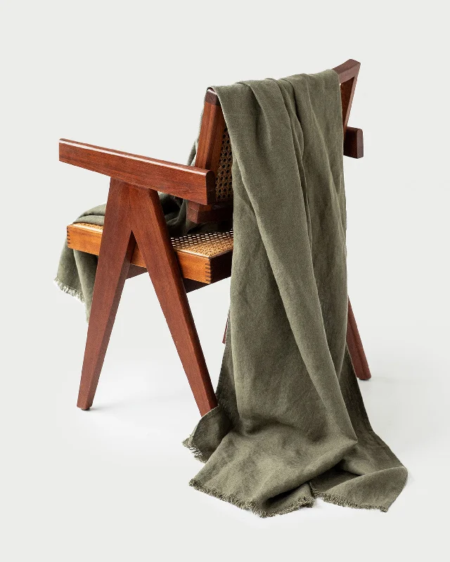 Silky percale bed sheets-Heavyweight linen throw blanket in Dark green