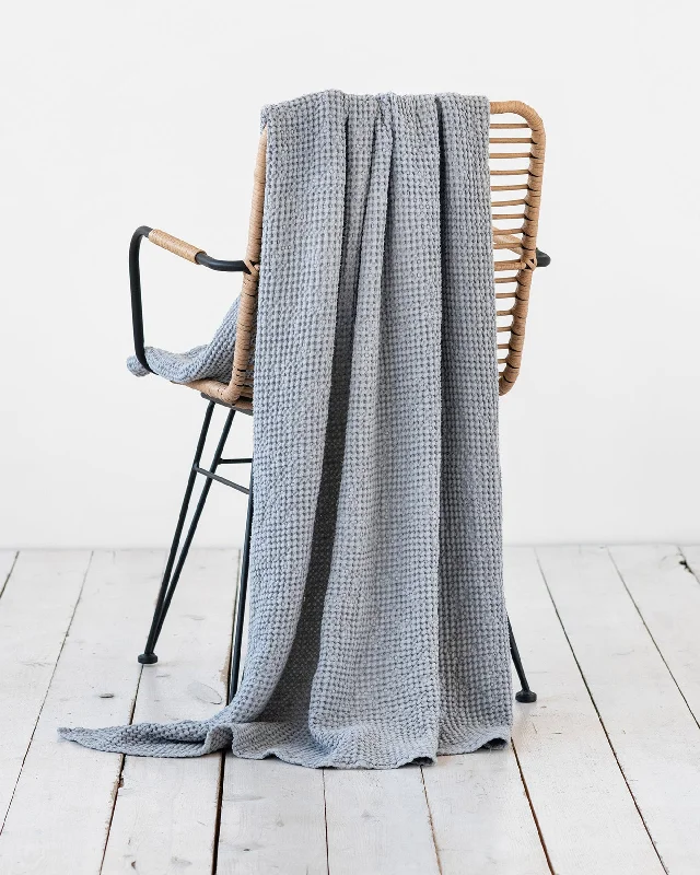 Linen blend comforter-Light gray waffle throw blanket