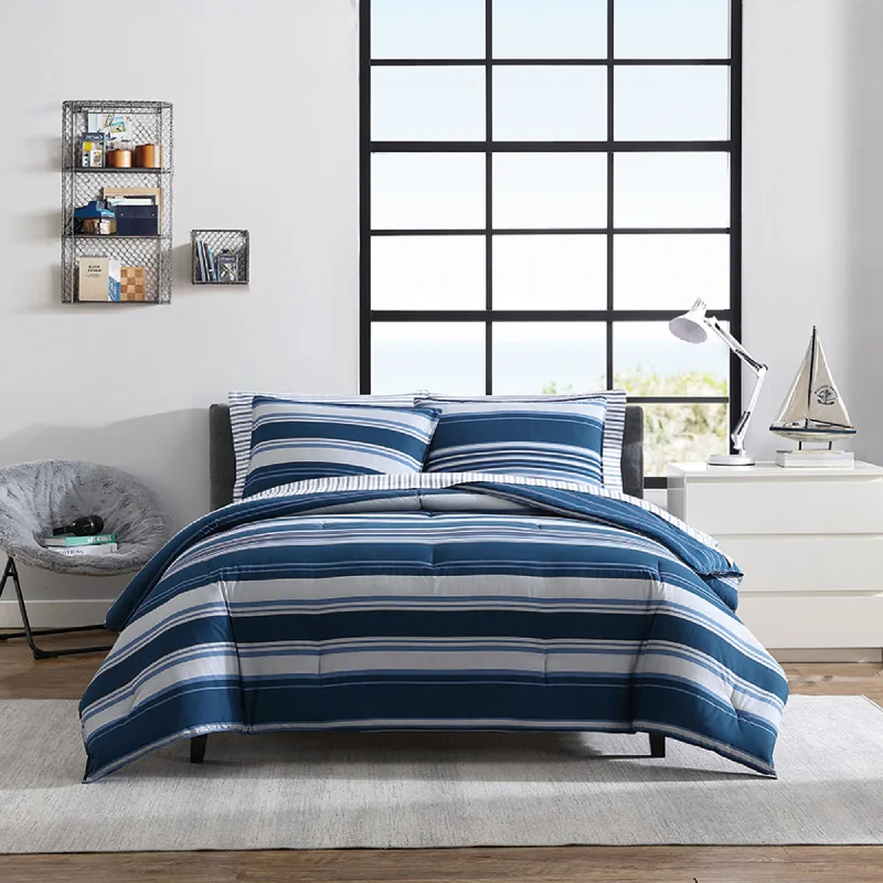 Lightweight cotton throw-Nautica Lakeview Full/Queen Reversible Comforter And Sham Set