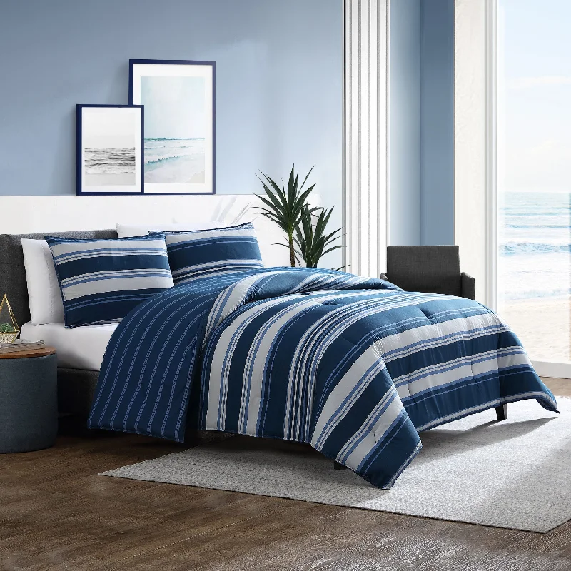 Soft jersey throw-Nautica Lakeview King Reversible Comforter And Sham Set