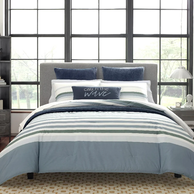 Soft percale throw-Nautica Lansier Comforter & Sham Set In Grey