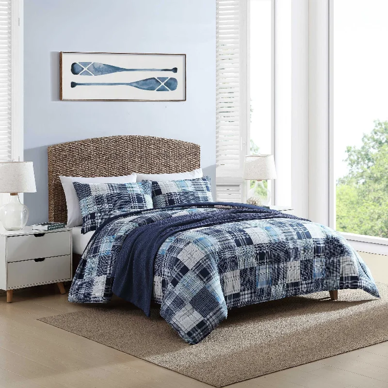 Warm chenille comforter-Nautica Mason Patchwork Navy Full/Queen Comforter & Sham Set